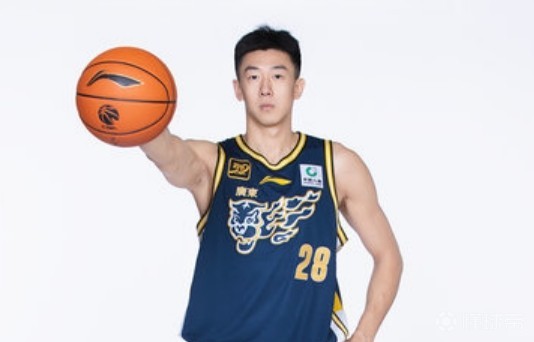 陕西男篮稳健取胜，实现目标